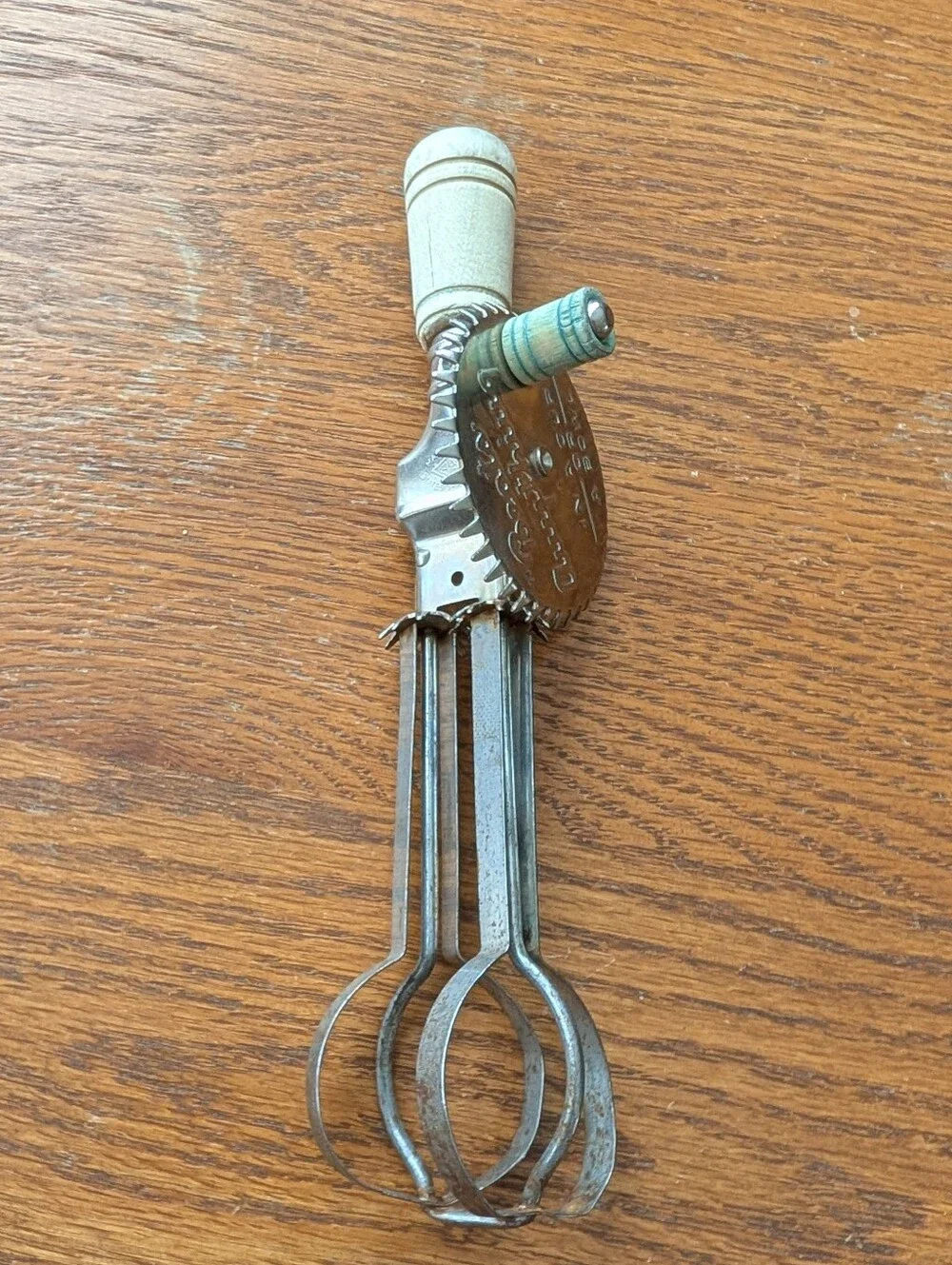 Vintage Hand Crank Egg Beater Cream & Turquoise Handle